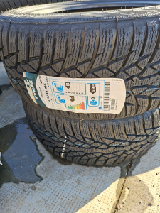 215/45/16 NOKIAN 91H