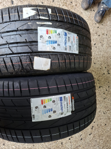 245/40/18 HANKOOK 93Y