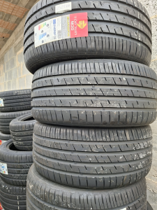 245/40/18 MOMO 97Y