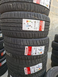 225/35/19 ROADX 88Y
