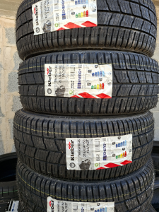 215/65/15 KLEBER 104/102T