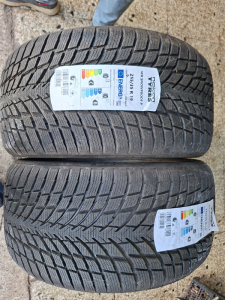 255/35/20 NOKIAN 96V