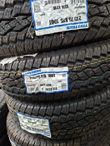 215/75/15 TOYO 100T