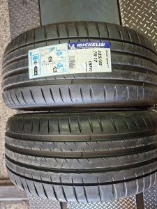 235/45/17 MICHELIN  97Y