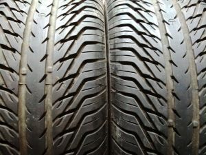 225/60R15 UNIROYAL  96V