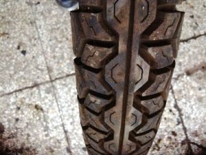 3.25R18  SEMPERIT