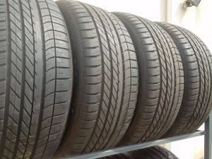 275/45R20  GOOD YEAR 110W