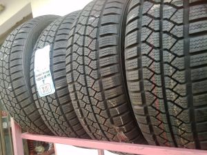 195/60R15  GLOBAR 88T