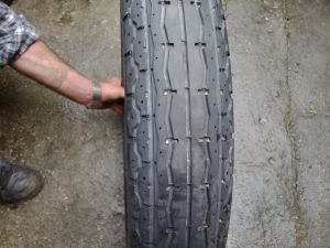 3.50R19  YOKOHAMA 