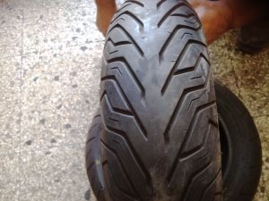 150/70R13  BRIDGESTONE 64S