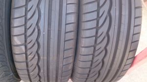 275/55 R19  DUNLOP 111V