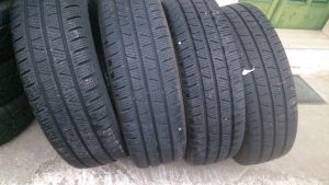 225/75/16 C PIRELLI 118/116