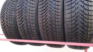 195/60R15 MICHELIN 88T 