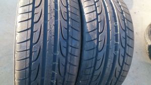235/30R20 DUNLOP