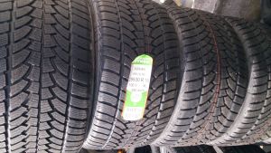 295/30R19 NOKIAN 100V 