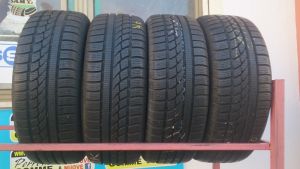 225/60R18 YOKOHAMA 100H  