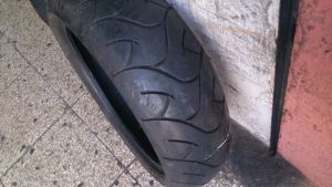 180/55R17  BRIDGESTONE 