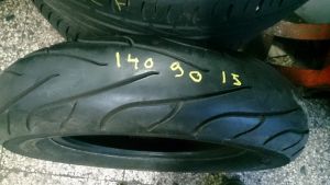140/90R15 MICHELIN 76H 