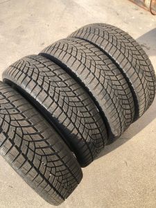 235/50/19 DUNLOP 103H