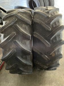 11.5/80/15.3 PIRELLI