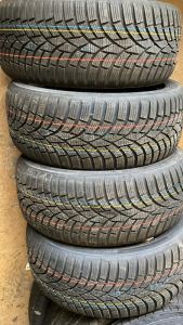225/65/17 TOYO 106H