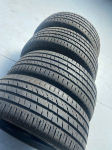 235/45/19 TOYO 95V