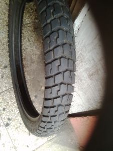 90/90R21 DUNLOP