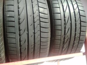 235/45R19  BRIDGESTONE 87Y