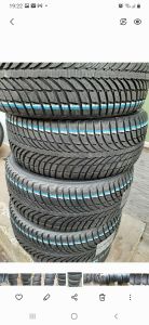 235/45/20 MICHELIN 100V