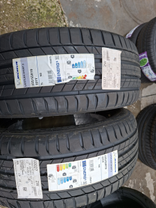 235/55/19 MICHELIN 101Y