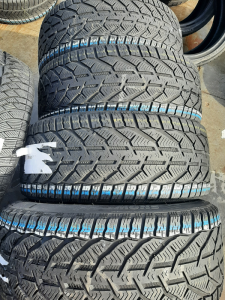 255/70/15 GRABBER 112T