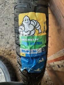 90/80/16 MICHELIN 51S