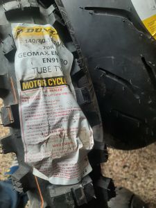 140/80/18 DUNLOP 70R