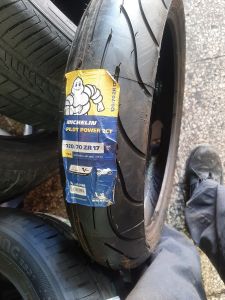 120/70/17 MICHELIN 58W